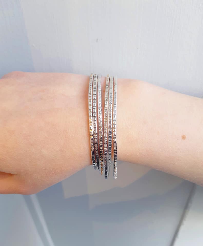 Hamrað bangle armband